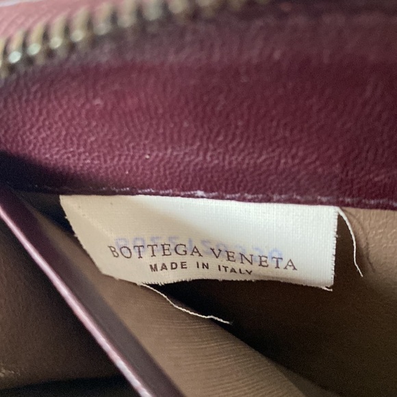 BOTTEGA Veneta PURPLE Intrecciato Calf Leather Zip Around Wallet with Gift Box - Picture 15 of 17
